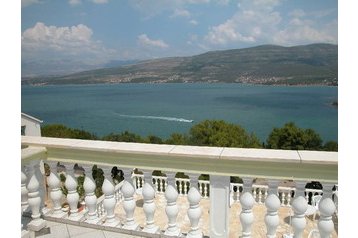 Croaţia Penzión Donji Karin, Exteriorul